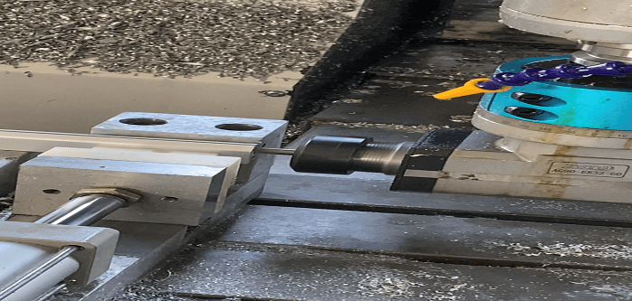 Usinagem de acabamento de perfil de alumínio industrial